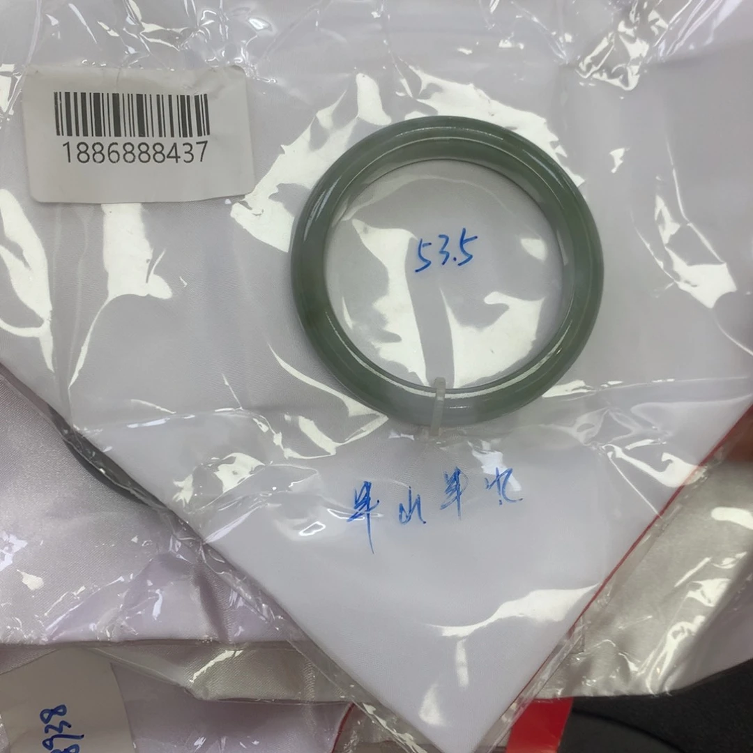 翡翠手镯未镶嵌天然缅甸翡翠手镯