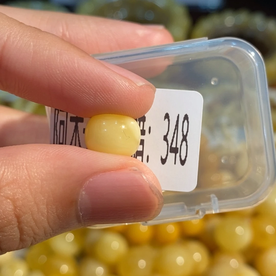 琥珀未镶嵌珠宝奇石348