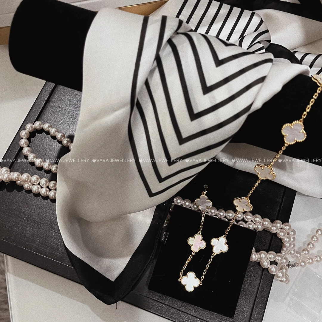 1080 10花 气质轻奢百搭简约经典设计师款丝巾