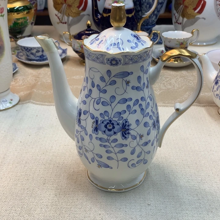 紫砂金瓷阁精品瓷器店