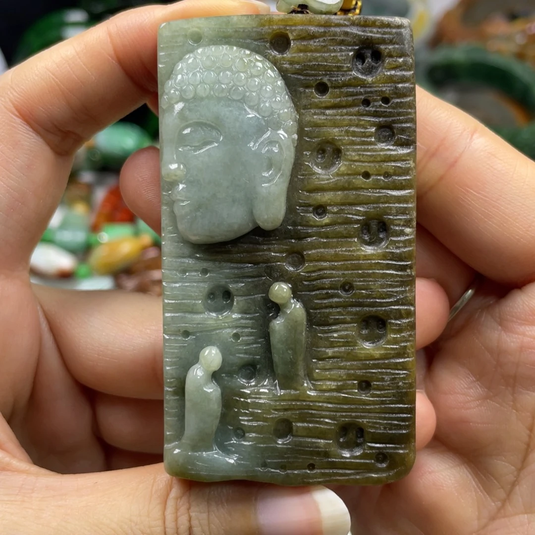 翡翠未镶嵌颈饰牌子