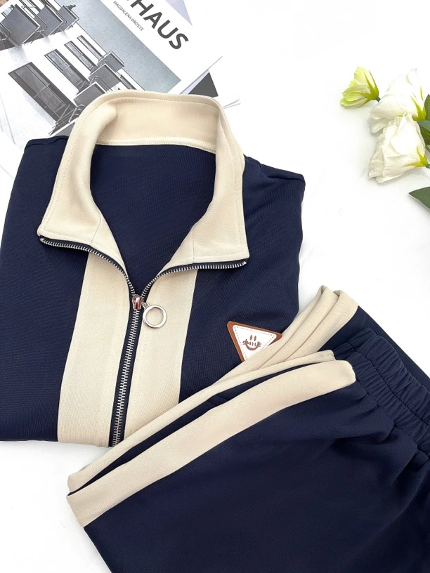 工厂直销中老年套装休闲套装抗起球