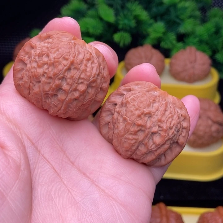 吊坠文玩核桃牛*头血麒麟39精修