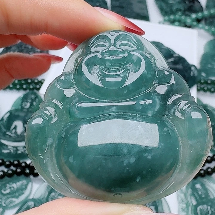 翡翠未镶嵌颈饰多样性发其一
