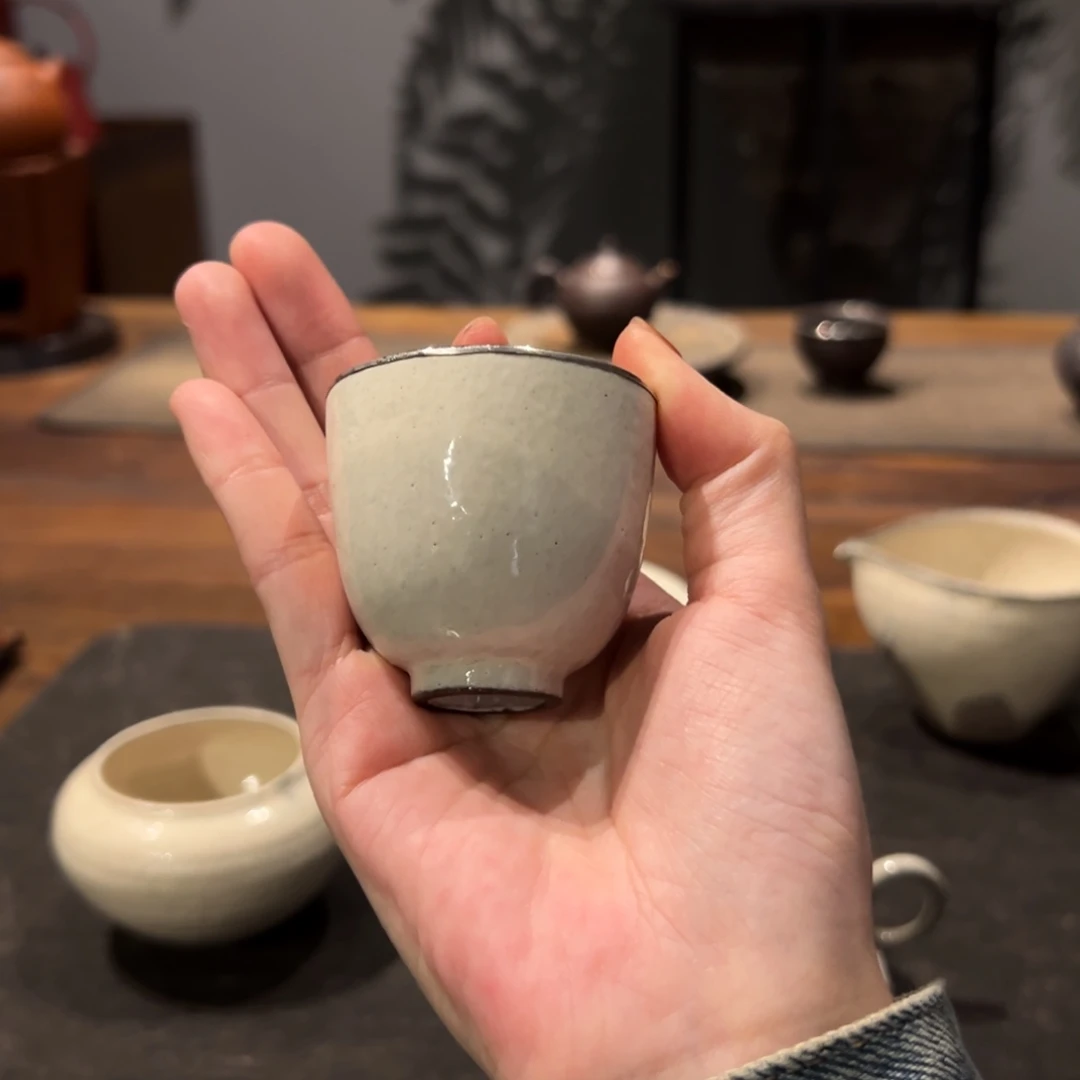 摆件陶瓷。     陶瓷。
