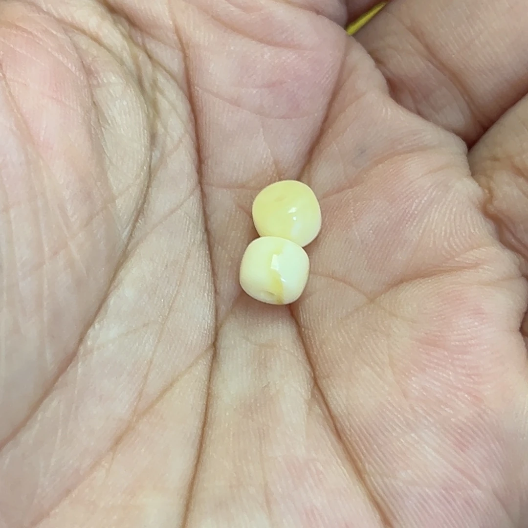 再***手琥珀未镶嵌裸石老型