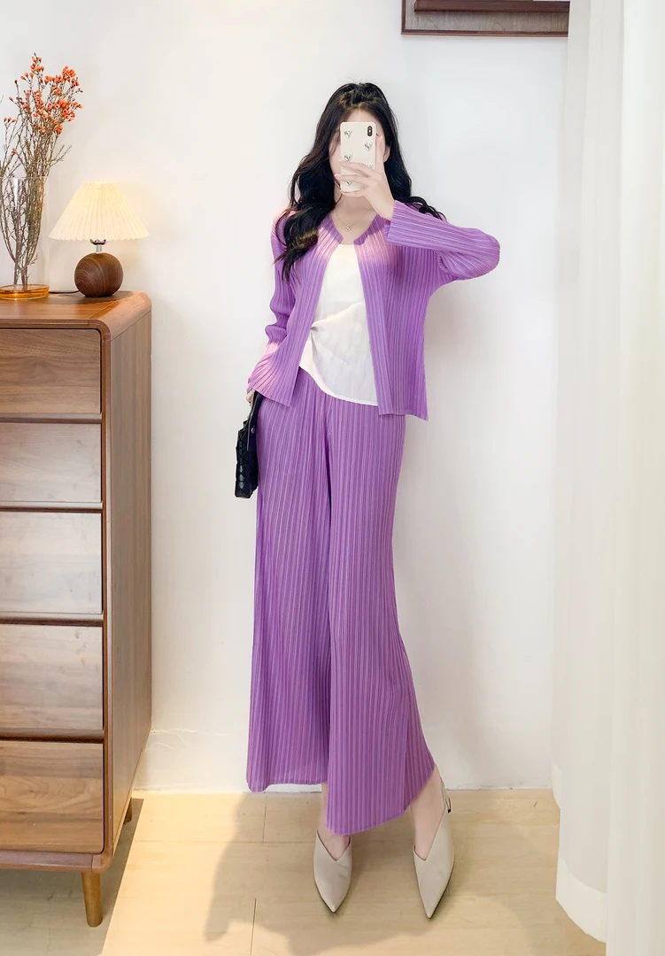 设计师褶皱裤子女2025春季新款宽松显瘦纯色休闲直筒裤