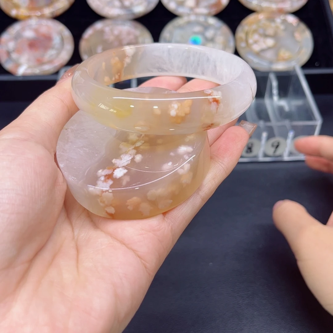 手镯玛瑙/玉髓未镶嵌60