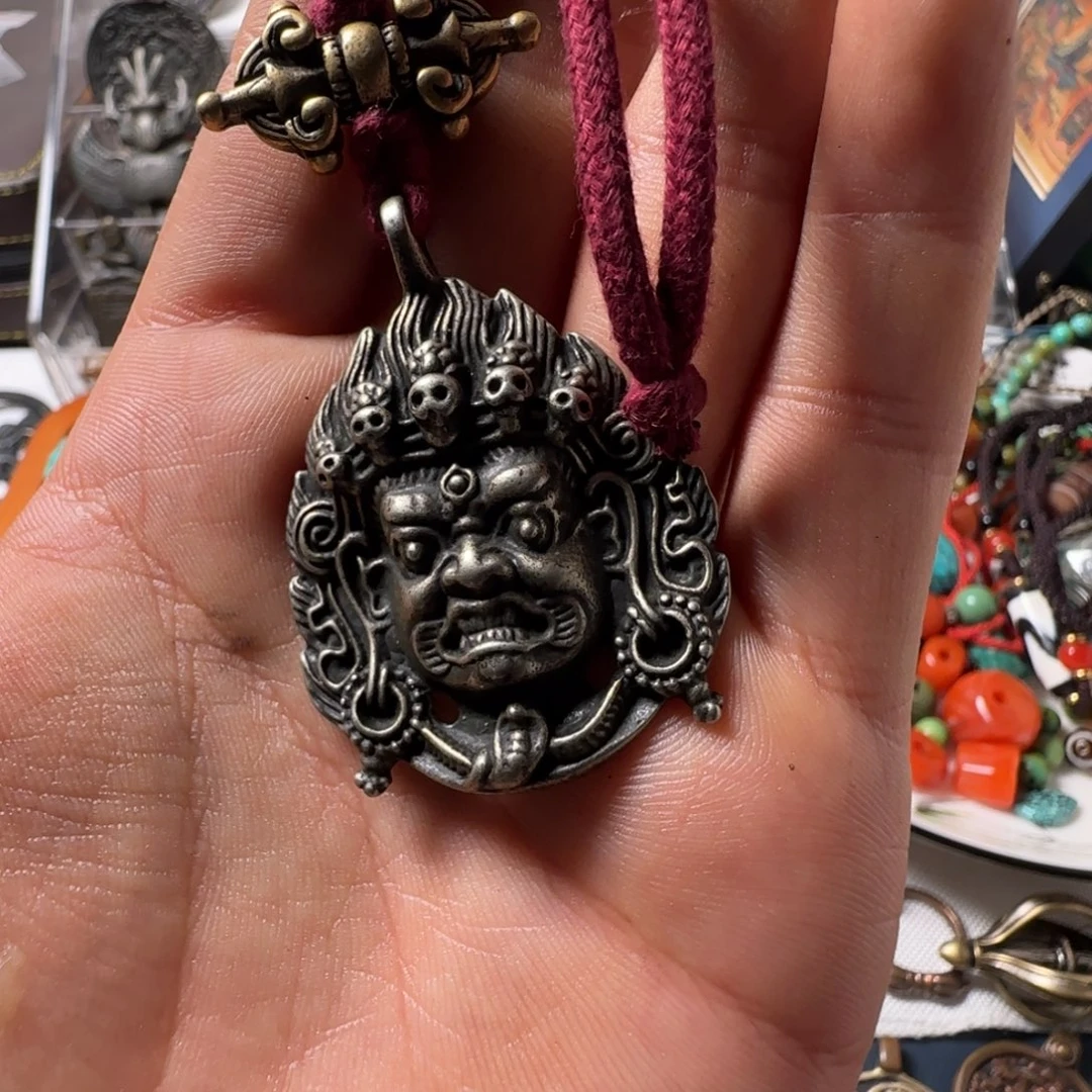 n***a玻璃颈饰啊啊啊啊啊啊