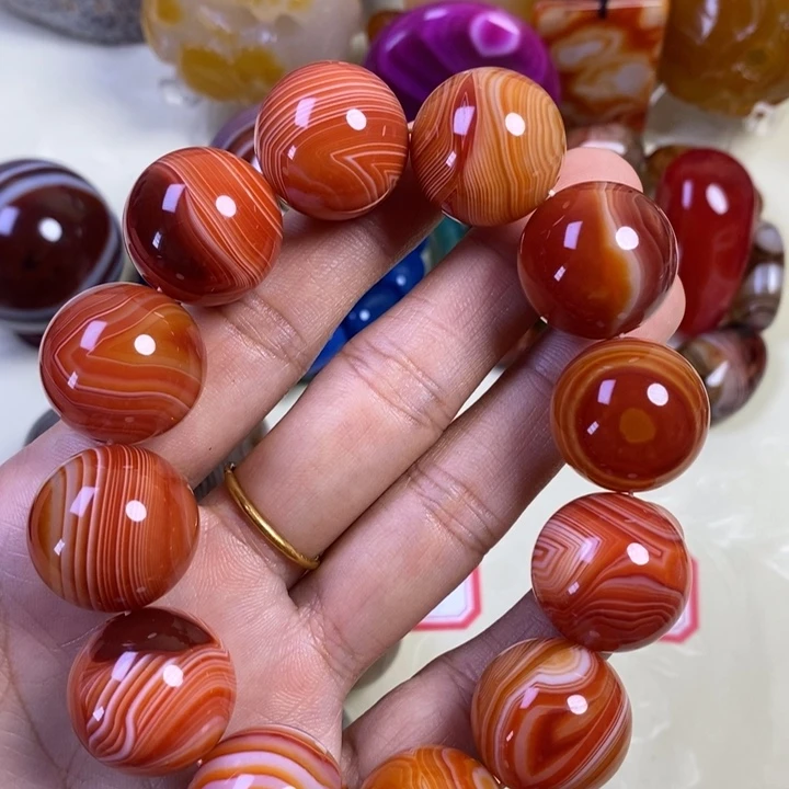 用***7玛瑙/玉髓未镶嵌珠宝半成品