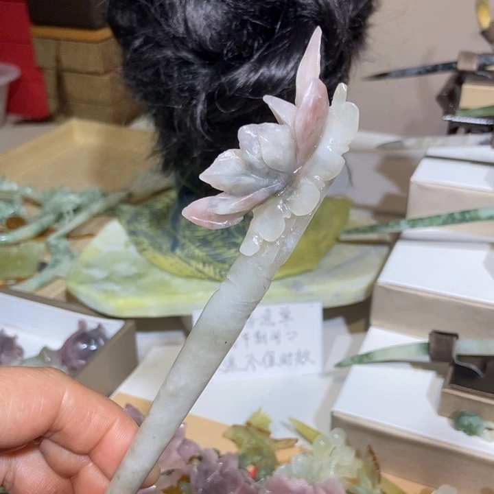 蛇纹石玉发饰未镶嵌