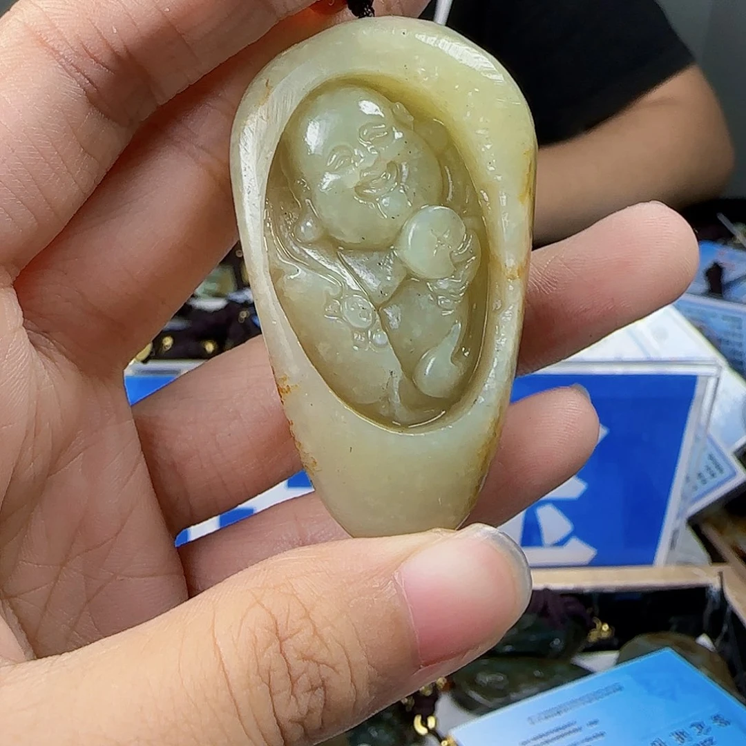 和田玉未镶嵌颈饰