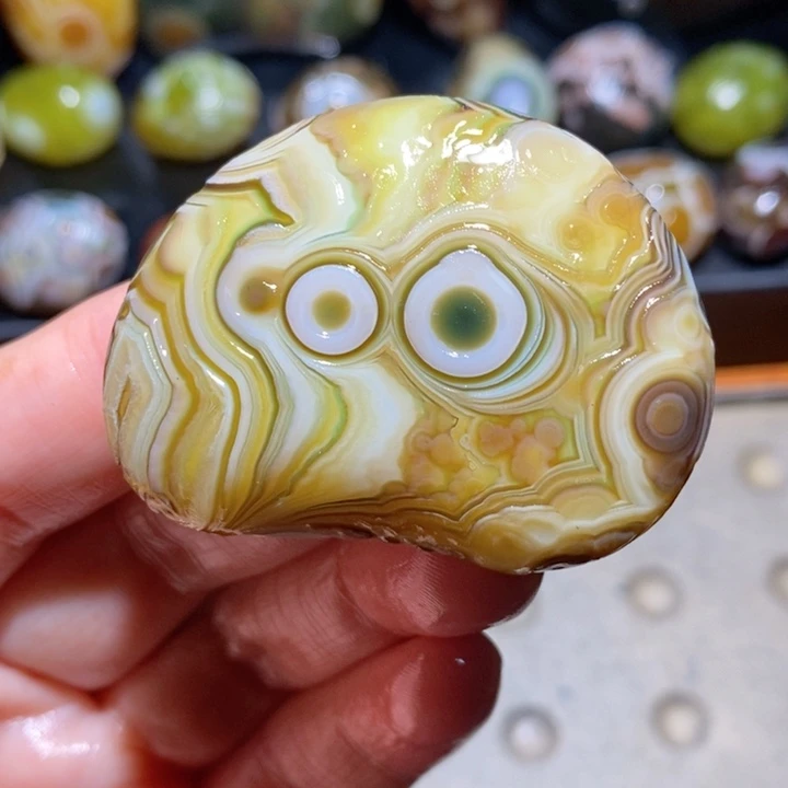 未镶嵌玛瑙/玉髓珠宝半成品16