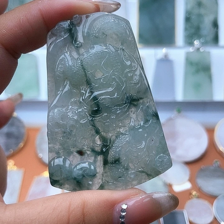 翡翠未镶嵌吊坠(不含链)