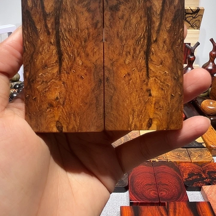 黑***灰贡木满花对牌一对