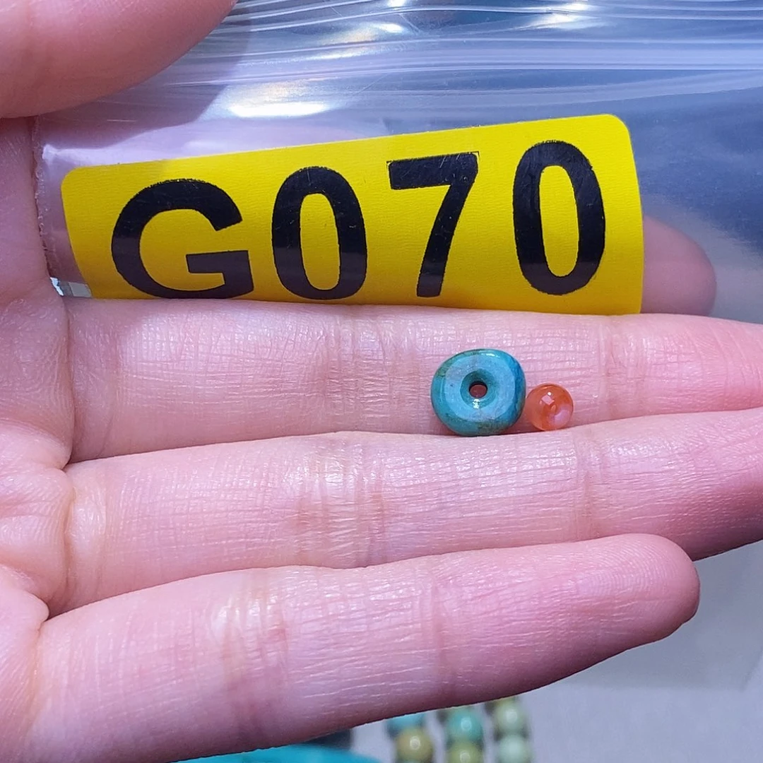 南红玛瑙未镶嵌珠宝奇石