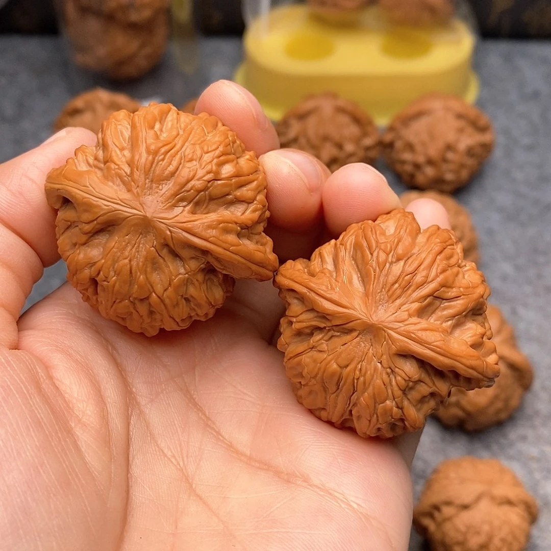 文玩核桃把件山地正磨41.8尺