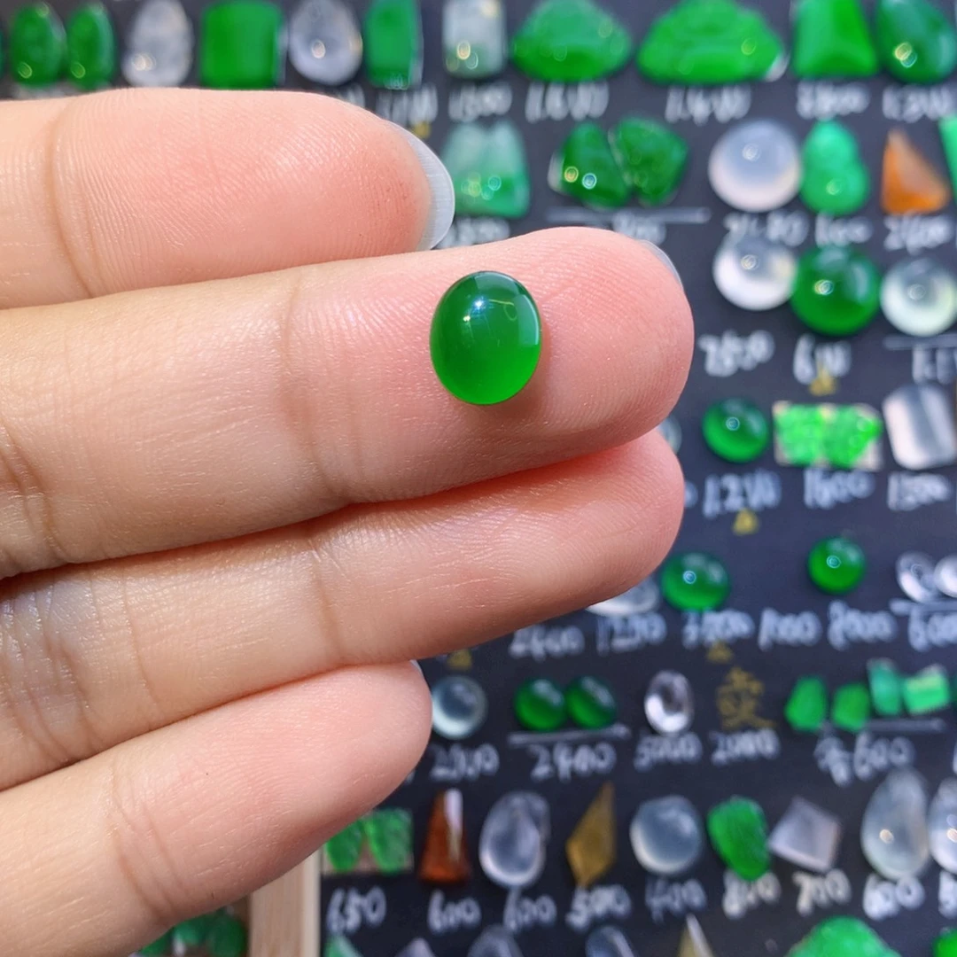 翡翠未镶嵌颈饰天然翡翠玉石绿蛋