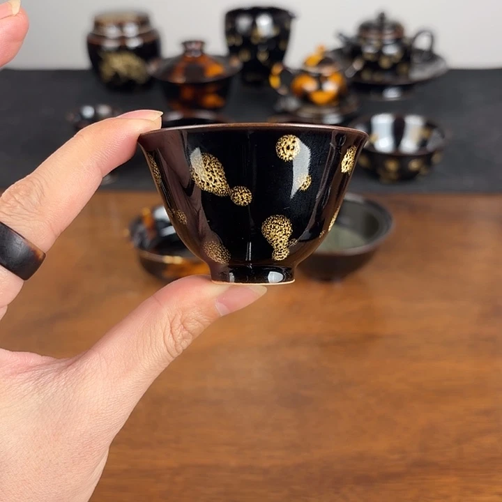 瓷点彩鹧鸪斑撇口小客杯