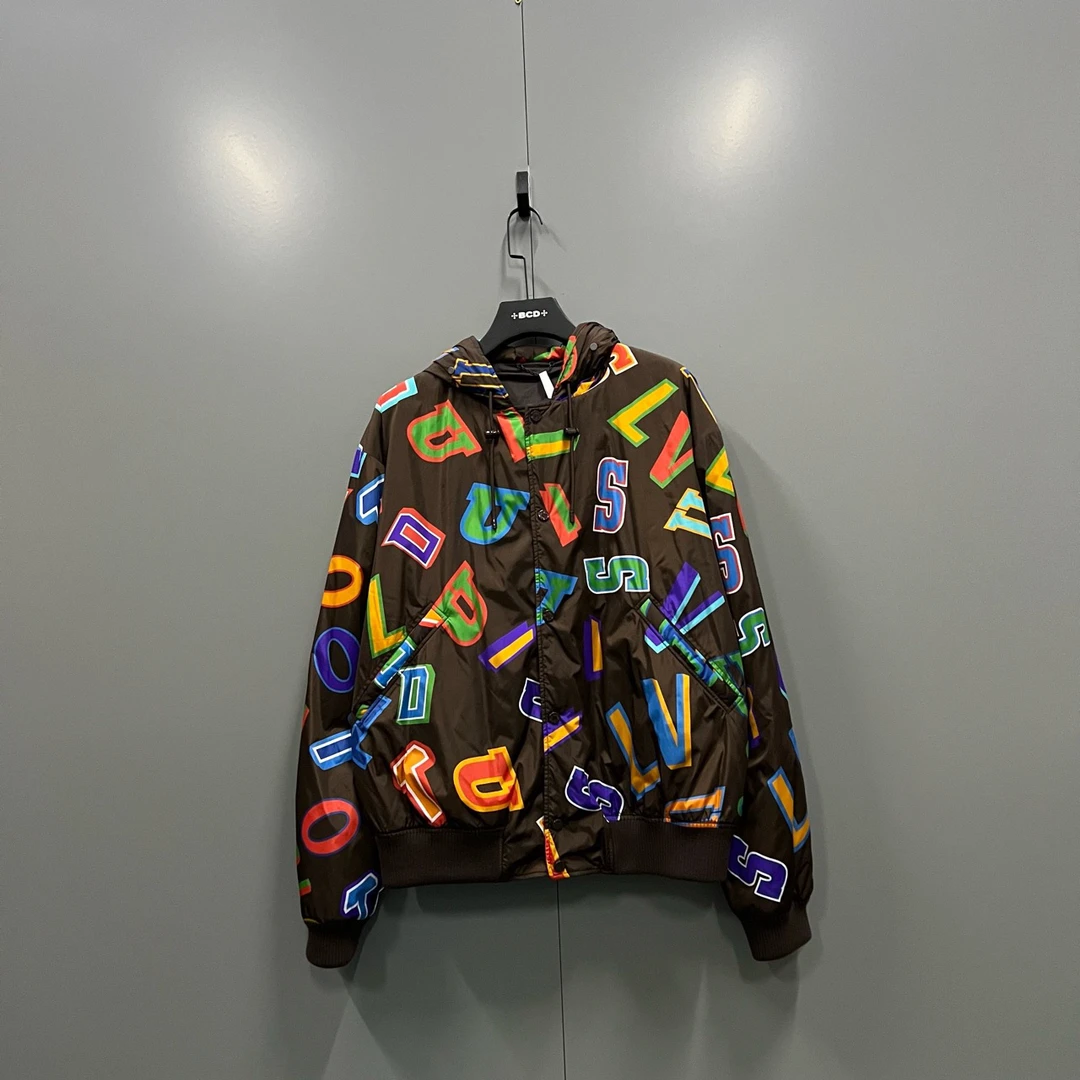 未使用 LouisVuitton/路易威登 (ll) NBA 字母棉服 54码/006795