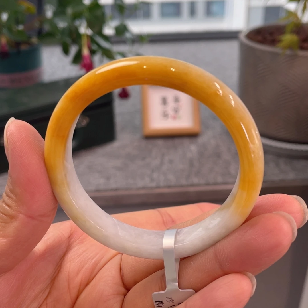 翡翠手镯未镶嵌缅甸翡翠