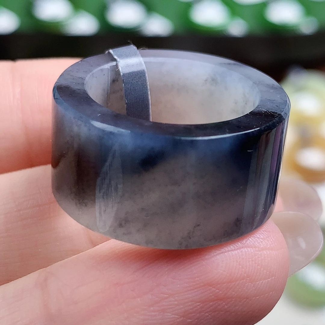 未镶嵌戒指和田玉