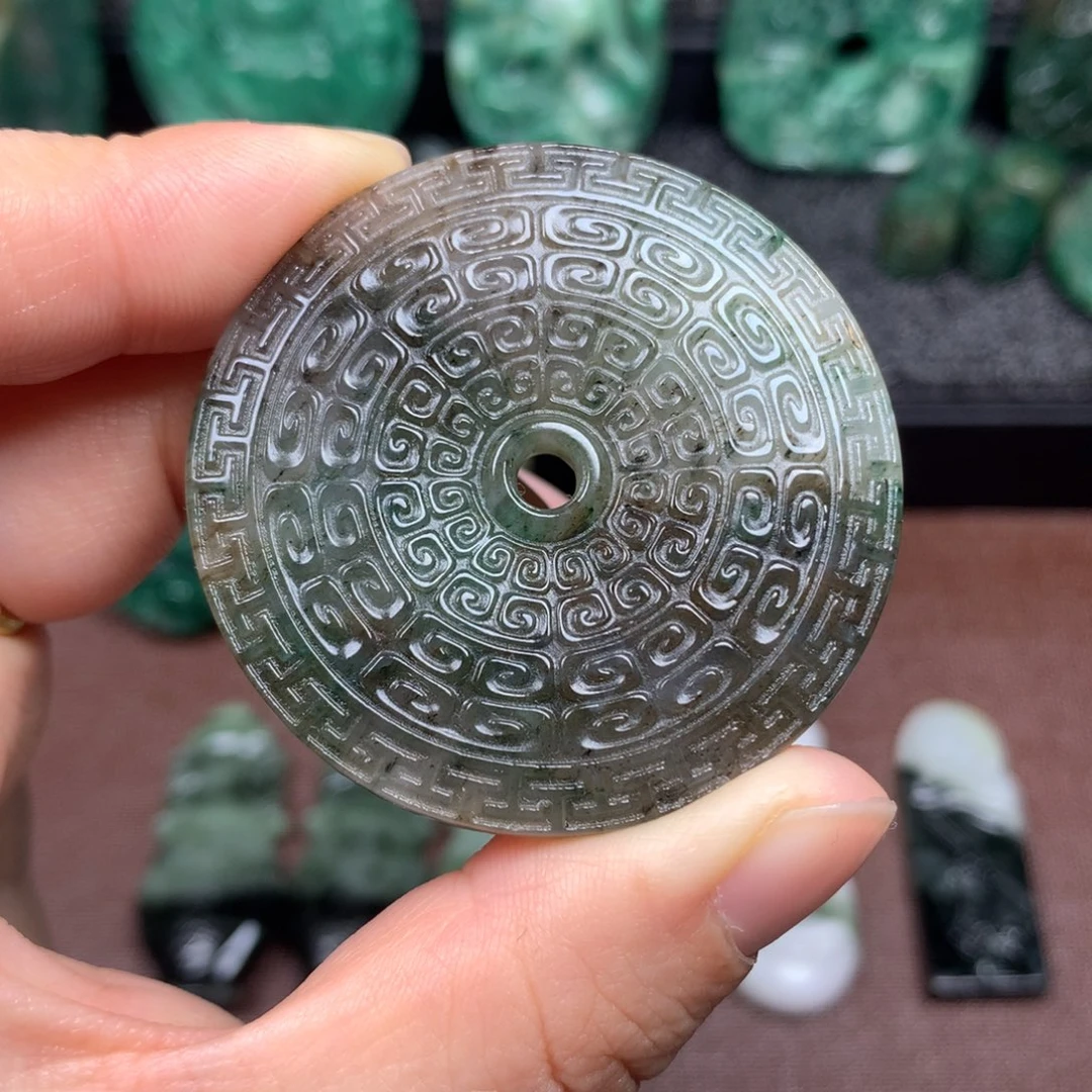 独山玉未镶嵌颈饰