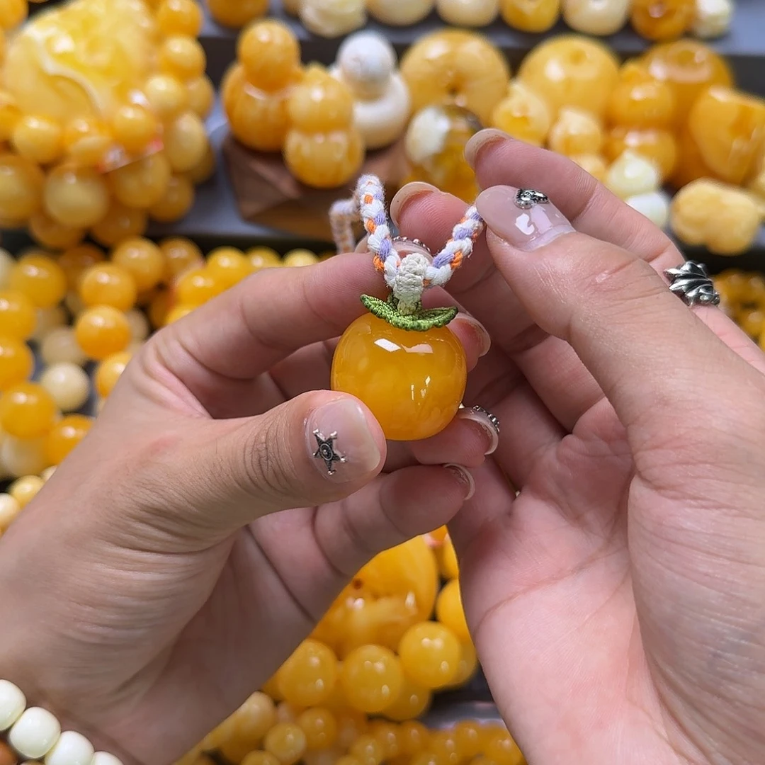 未镶嵌蜜蜡珠宝奇石