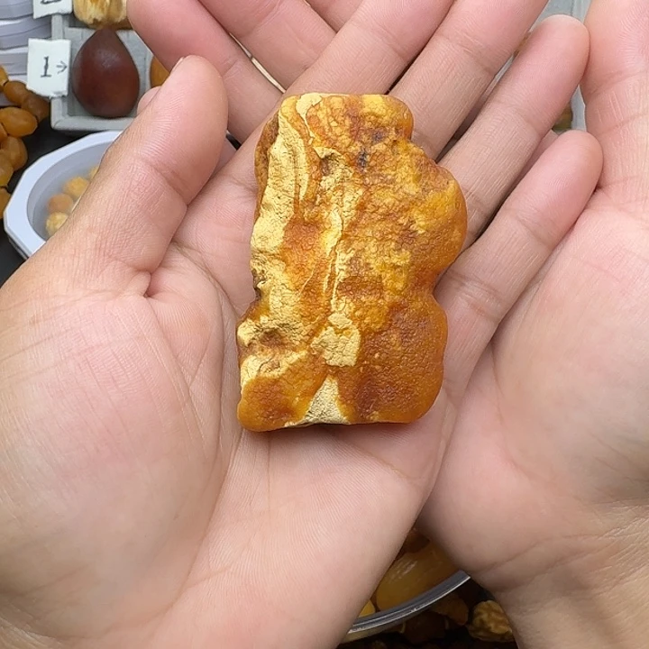 琥珀未镶嵌裸石天然蜜蜡吊坠