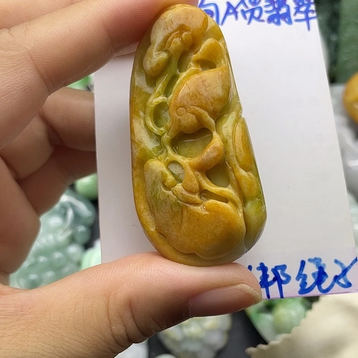 翡翠未镶嵌颈饰天然翡翠