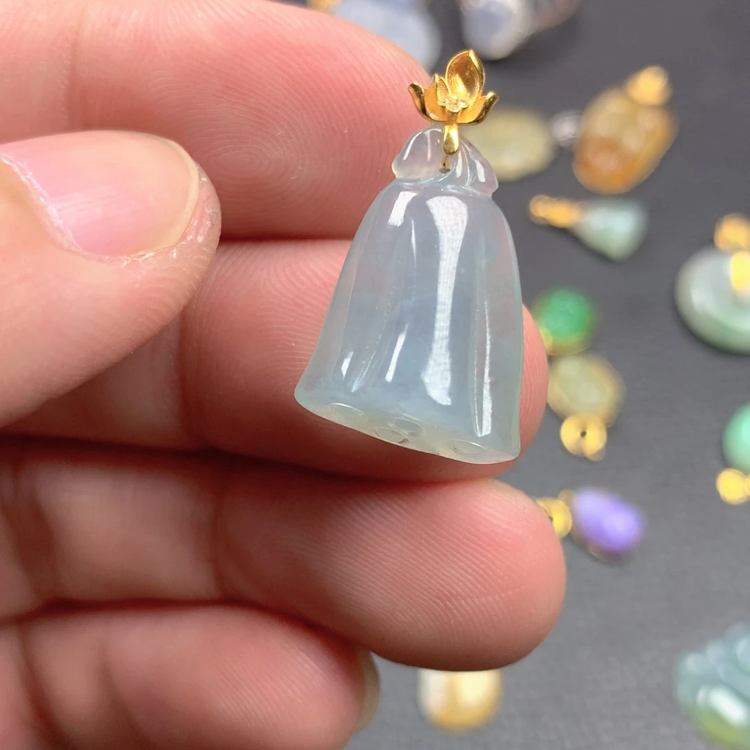 【闪购商品】颈饰18K金镶嵌翡翠翡翠