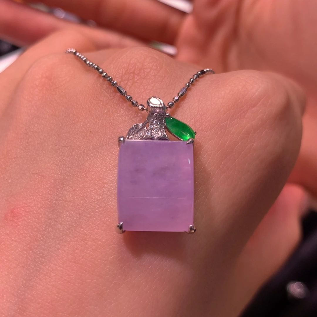 吊坠(不含链)18K金镶嵌翡翠