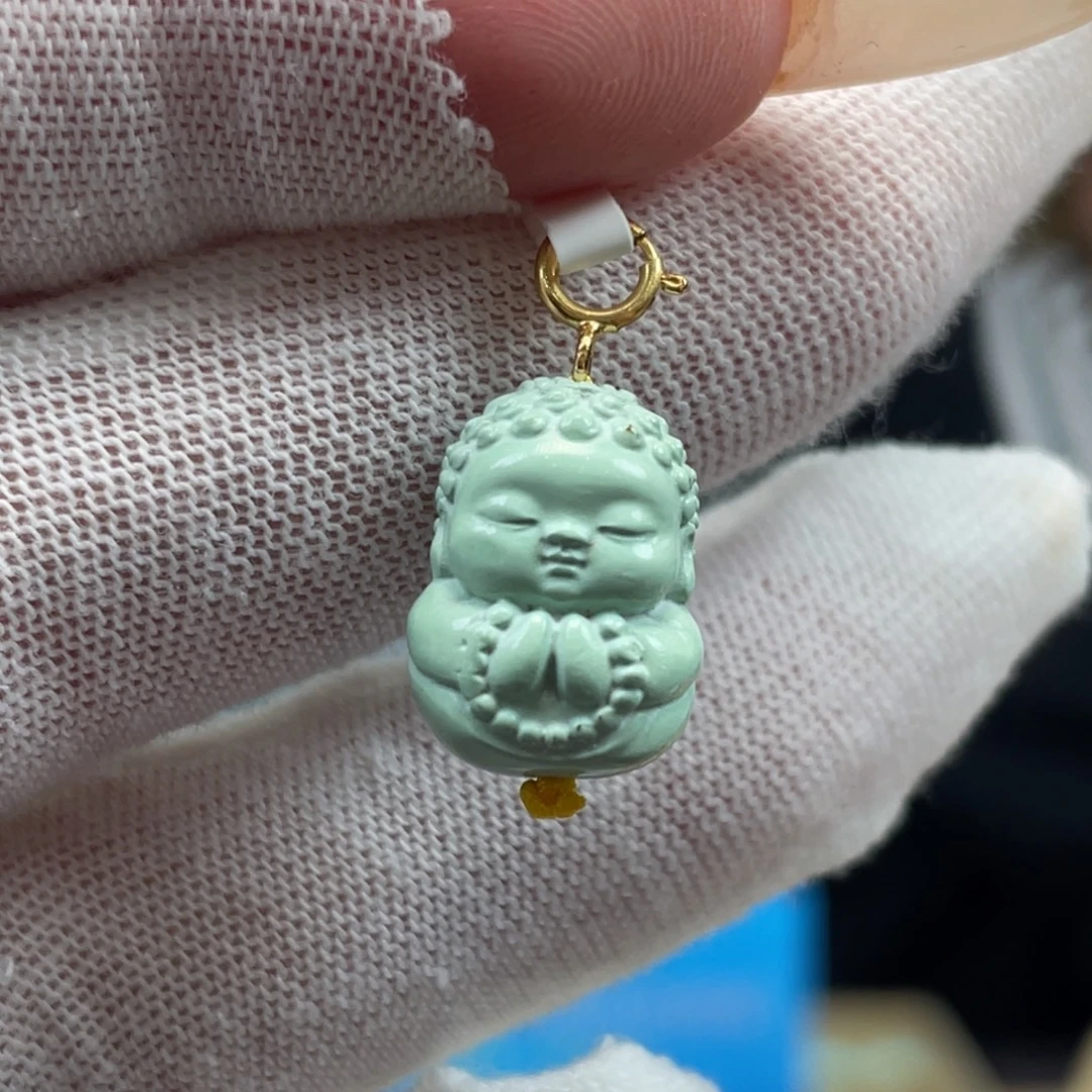 绿松石未镶嵌挂件