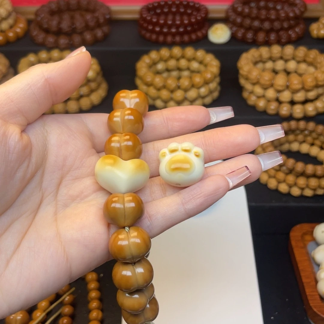 ****麻猴头全品17.9屁桃➕爱心猫爪流苏