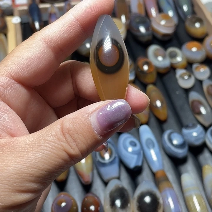 玛瑙/玉髓颈饰未镶嵌用****2