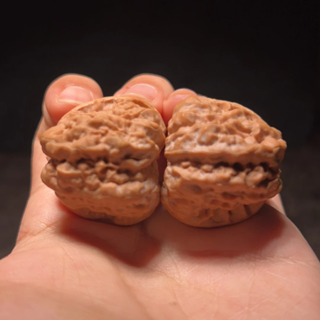 文玩核桃 昌平蛤蟆头 25157 号 36 尺寸