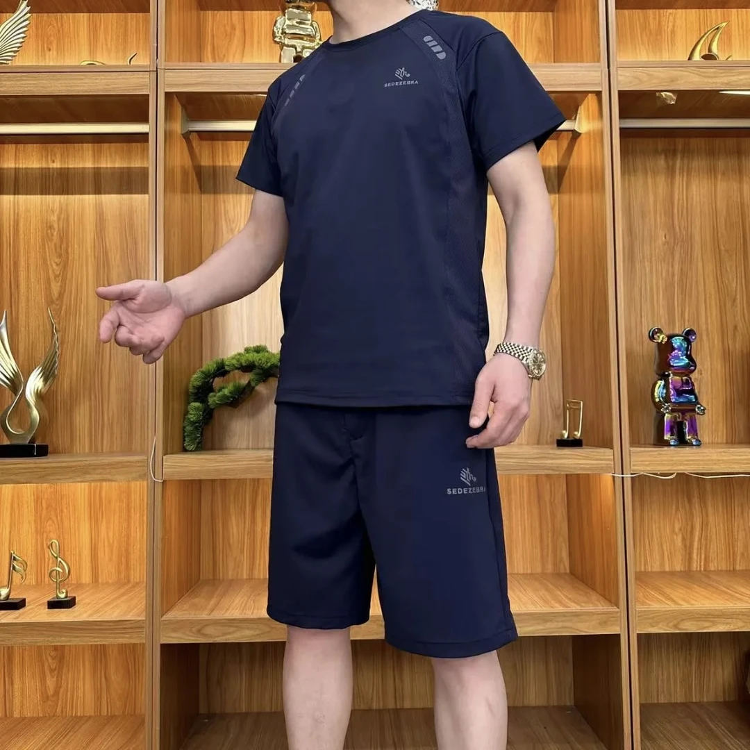 夏季薄款冰丝网眼透气休闲运动套装男士潮流速干短袖短裤两件套