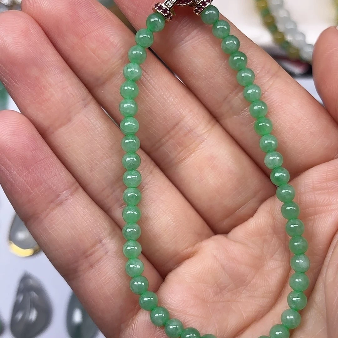 未镶嵌手串翡翠卡4