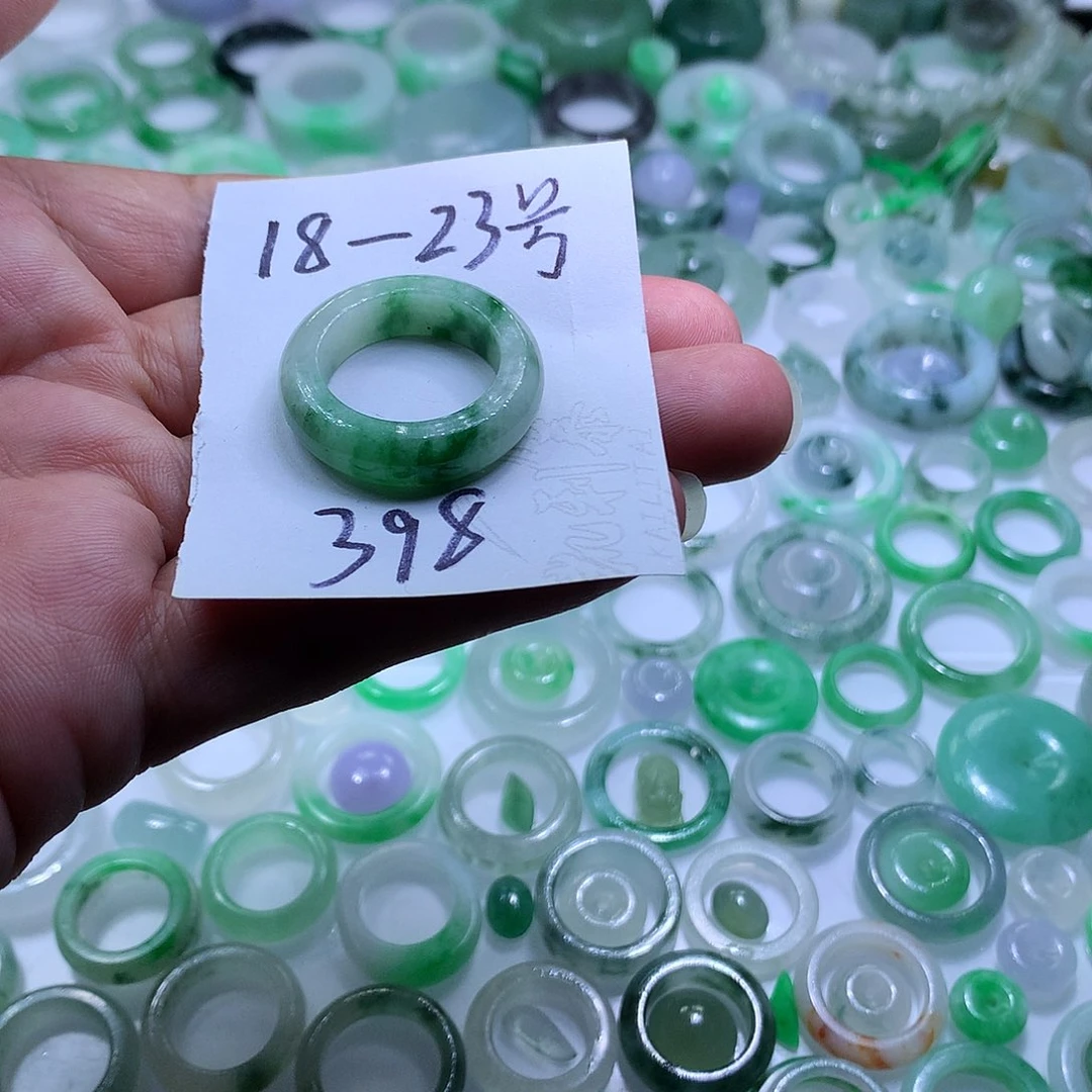 未镶嵌定制翡翠翡翠