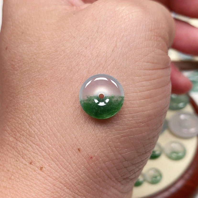 【闪购商品】翡翠未镶嵌吊坠(不含链)