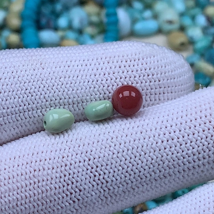 南红玛瑙未镶嵌珠宝奇石