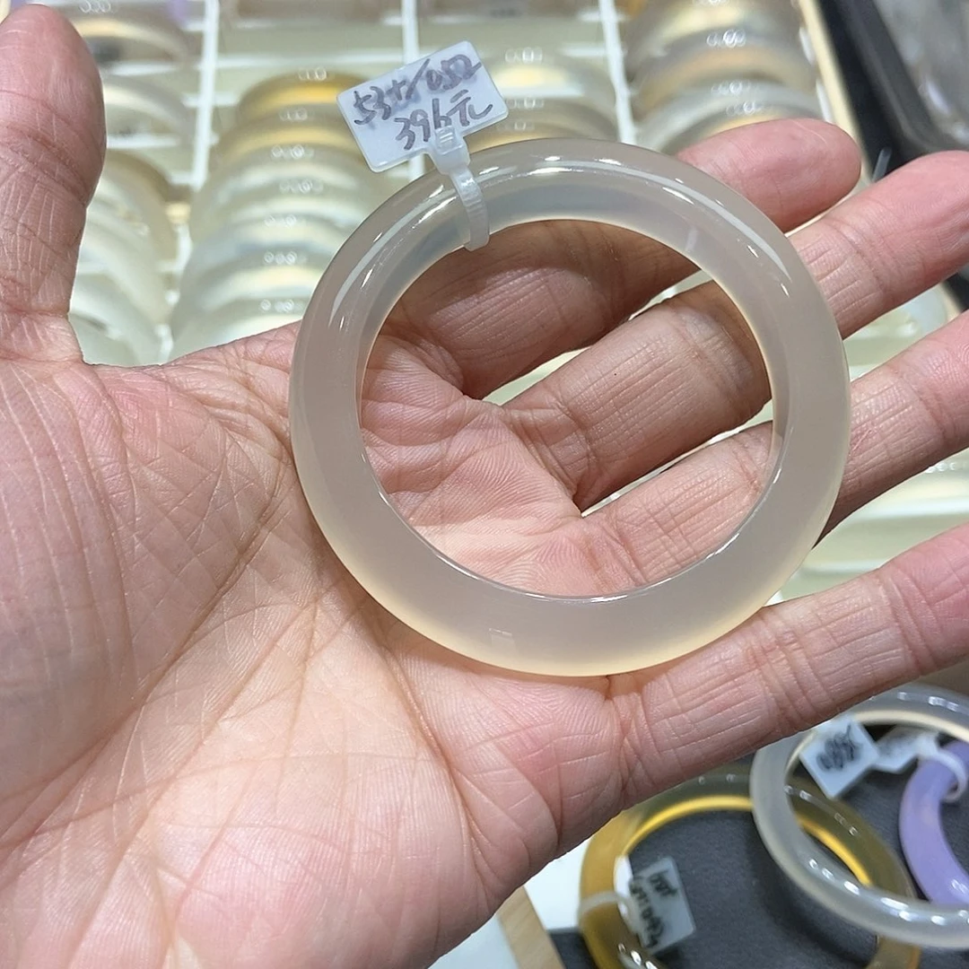 玛瑙/玉髓手镯未镶嵌011