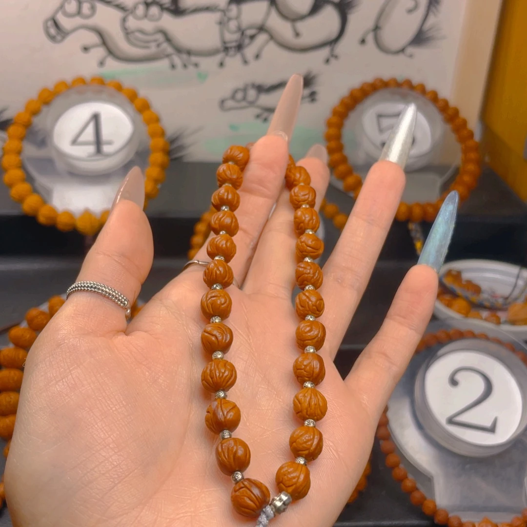 吊坠桃核0.99999999999