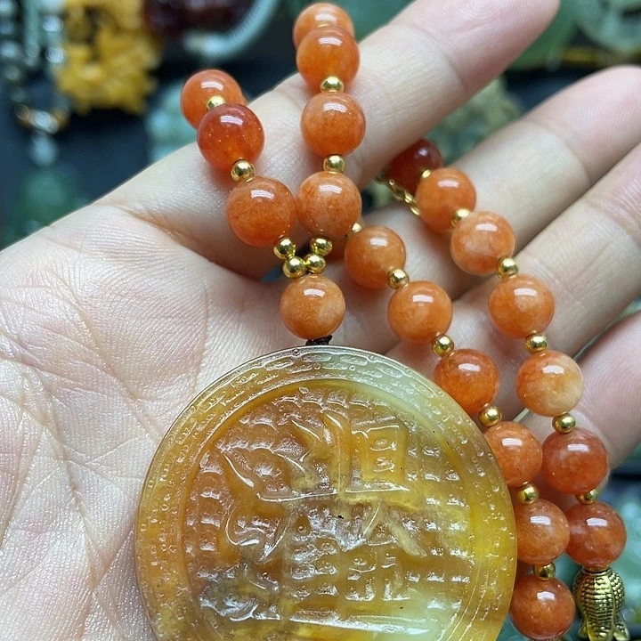 未镶嵌蛇纹石玉颈饰