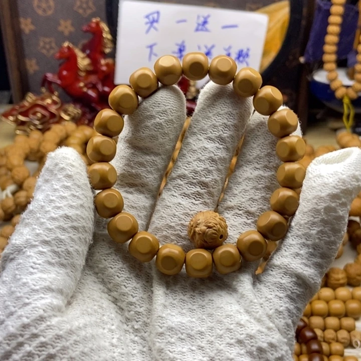 无***子猴头核桃手串9.8六方微瑕介意勿拍