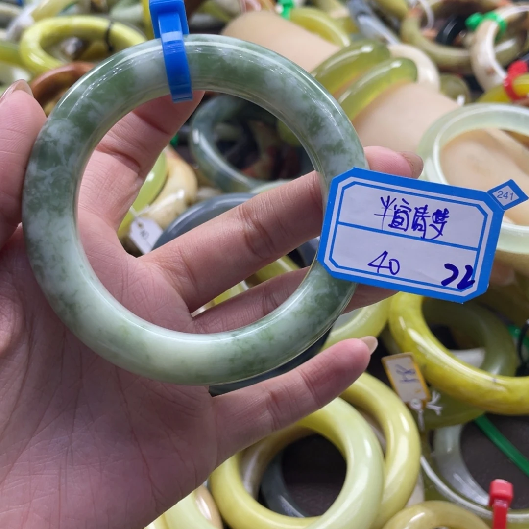 半***梦蛇纹石玉未镶嵌手镯