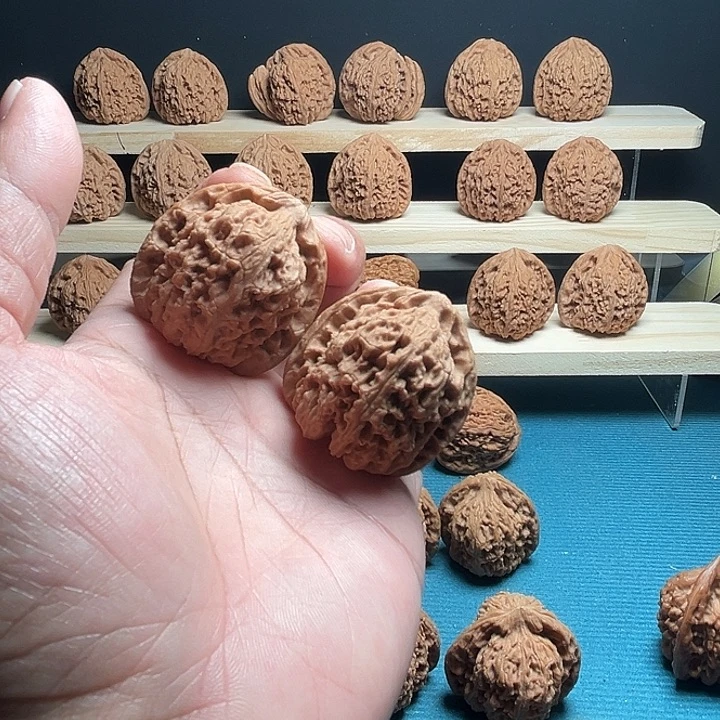 文玩核桃吊坠2南疆石文玩核桃