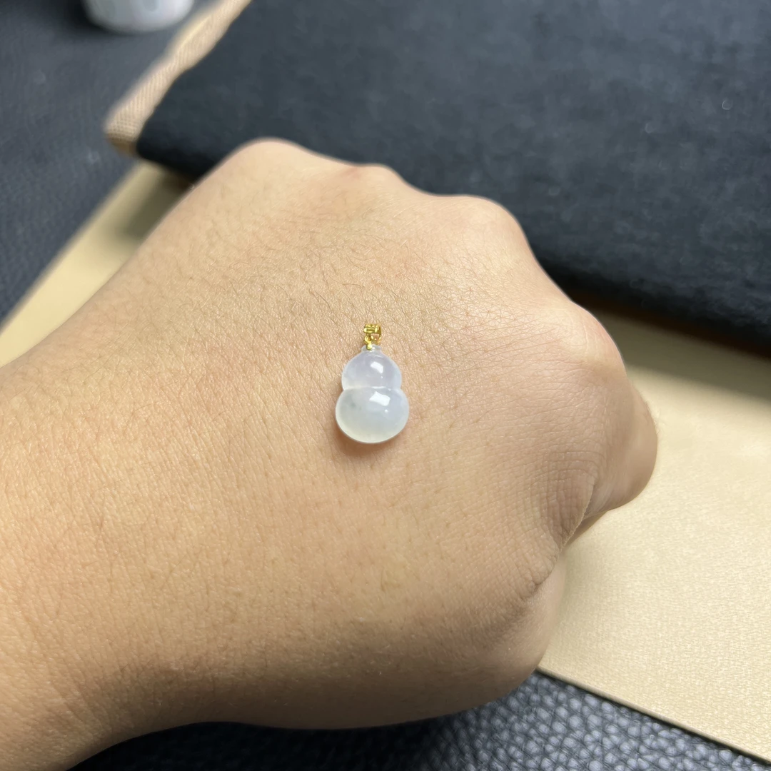 翡翠葫芦吊坠冰种水头白度好18K金女式福禄常伴高贵气质百搭素款