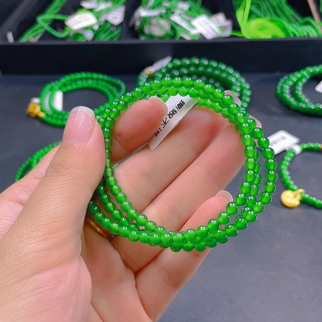 翡翠未镶嵌颈饰