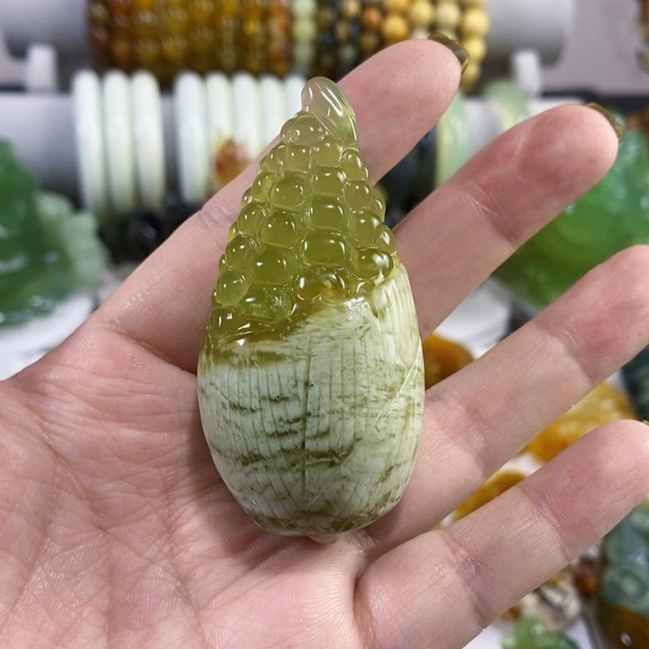 未镶嵌岫玉手把件